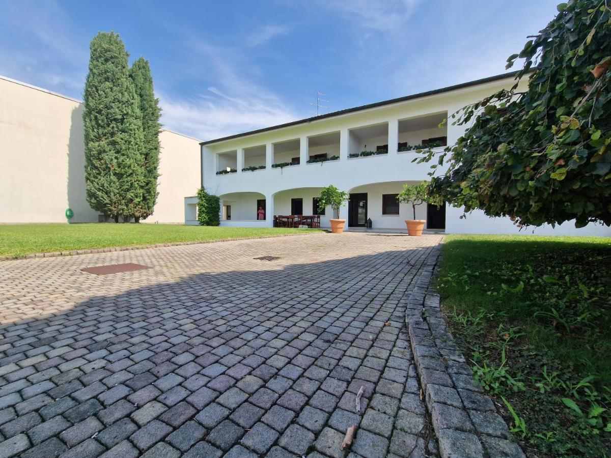 B&B Borgo Tesis Spilimbergo Buitenkant foto